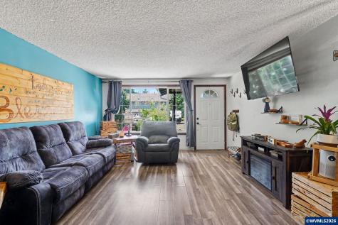 111 Enos Street Amity OR 97101