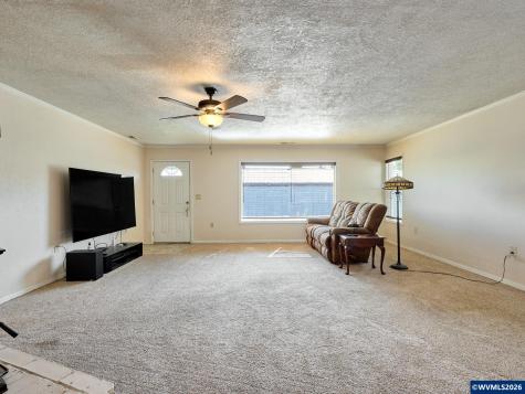 14653 Ottaway Road NE Aurora OR 97002-9247