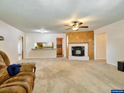 14653 Ottaway Road NE Aurora OR 97002-9247
