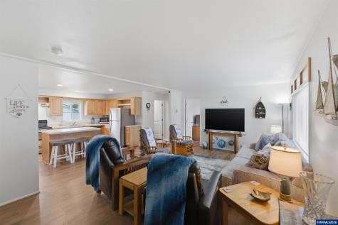 6289 SW Jetty Avenue Lincoln City OR 97367
