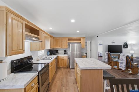 6289 SW Jetty Avenue Lincoln City OR 97367