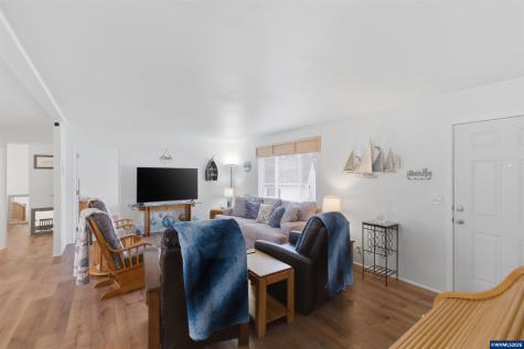6289 SW Jetty Avenue Lincoln City OR 97367