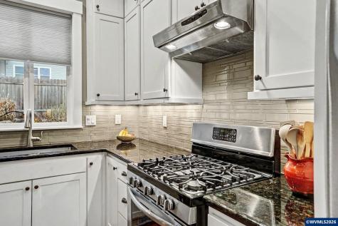 448 Eaglet Street NW Salem OR 97304