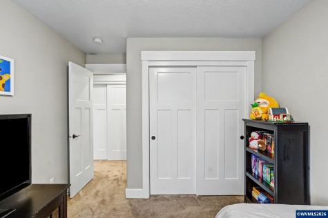448 Eaglet Street NW Salem OR 97304