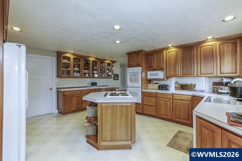 2686 Mountain View Drive S Salem OR 97302