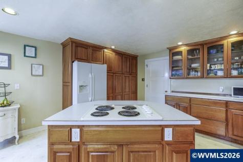 2686 Mountain View Drive S Salem OR 97302