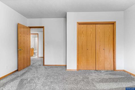 1656 Ashland Court NW Salem OR 97304