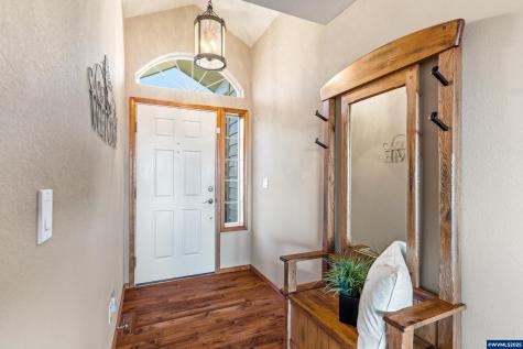 1656 Ashland Court NW Salem OR 97304