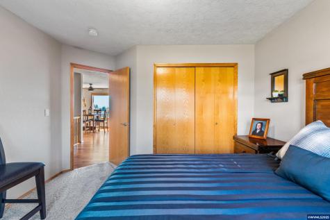 1656 Ashland Court NW Salem OR 97304