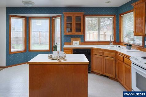 4861 NW Elmwood Drive Corvallis OR 97330