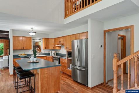 6582 Liberty Road S Salem OR 97306