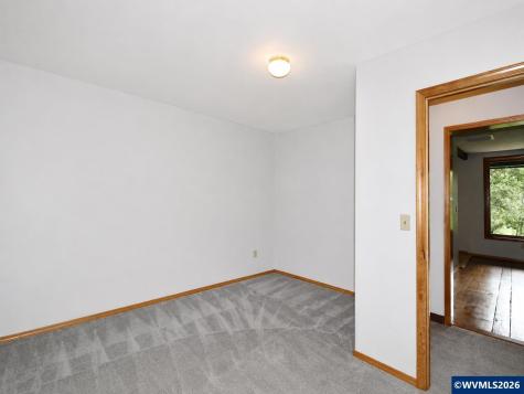 6582 Liberty Road S Salem OR 97306