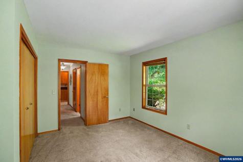 6582 Liberty Road S Salem OR 97306
