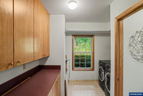 6582 Liberty Road S Salem OR 97306