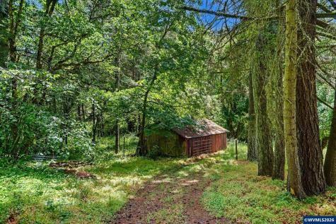 6582 Liberty Road S Salem OR 97306