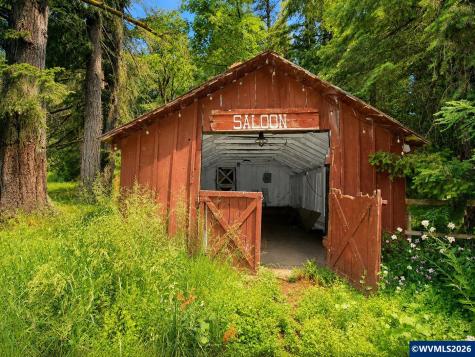 6582 Liberty Road S Salem OR 97306