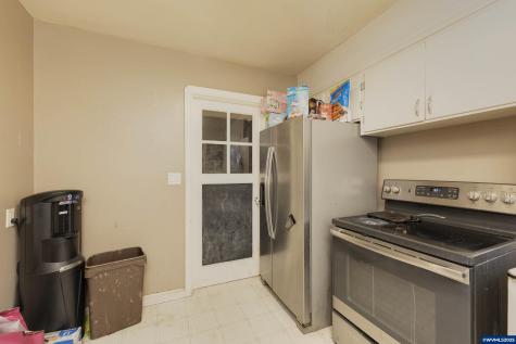 771 SE Miller Avenue Dallas OR 97338
