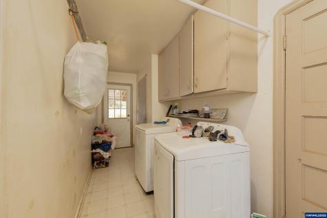 771 SE Miller Avenue Dallas OR 97338
