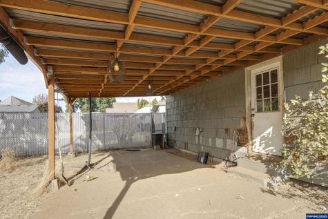 771 SE Miller Avenue Dallas OR 97338