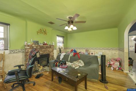 771 SE Miller Avenue Dallas OR 97338