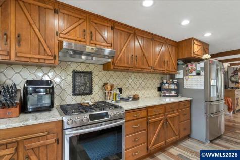 1360 SW Laurelwood Drive Dallas OR 97338