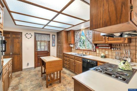 21945 SW Cherry Hill Road Sheridan OR 97378