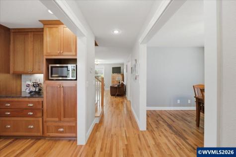 1725 NW Park Terrace Albany OR 97321