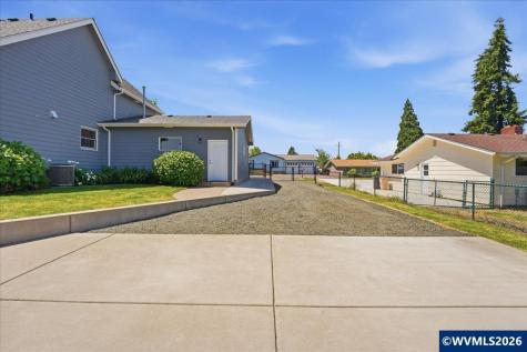 1725 NW Park Terrace Albany OR 97321