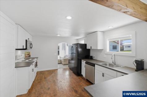 241 Kouns Drive NW Albany OR 97321