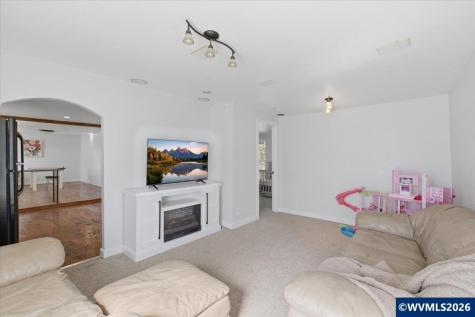 241 Kouns Drive NW Albany OR 97321