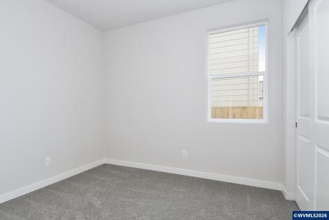 1325 Owl Avenue Woodburn OR 97071