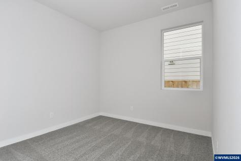 1325 Owl Avenue Woodburn OR 97071