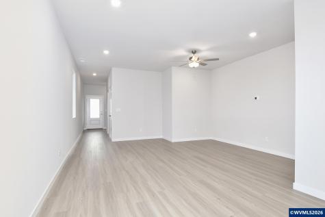 1325 Owl Avenue Woodburn OR 97071