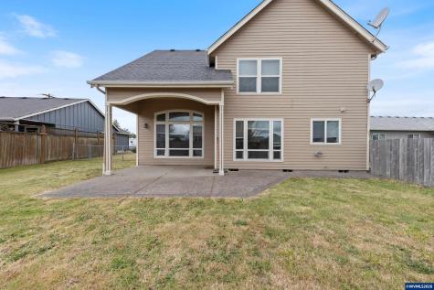 886 N 7th Street Harrisburg OR 97446