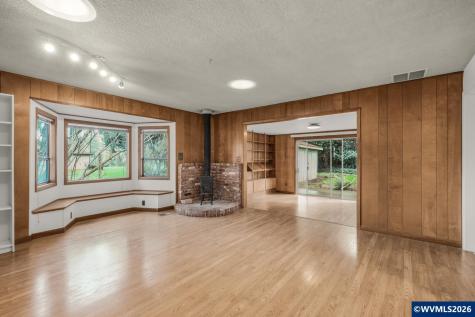 375 Fir Knoll Lane NE Salem OR 97317-0000