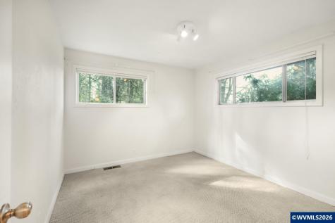 375 Fir Knoll Lane NE Salem OR 97317-0000