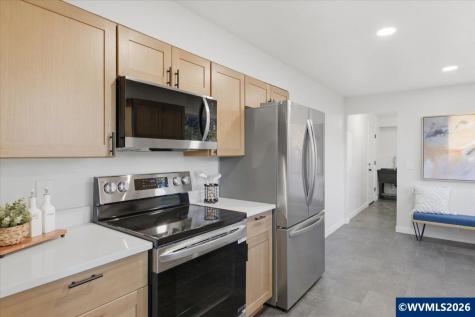 33001 Sand Ridge Road Lebanon OR 97355