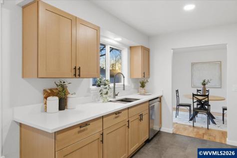 33001 Sand Ridge Road Lebanon OR 97355