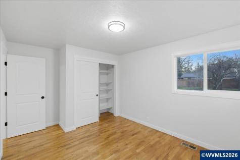 33001 Sand Ridge Road Lebanon OR 97355