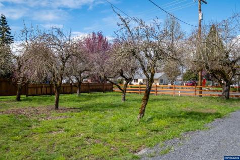 33001 Sand Ridge Road Lebanon OR 97355
