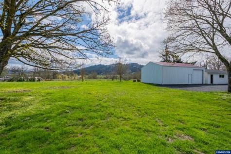 33001 Sand Ridge Road Lebanon OR 97355