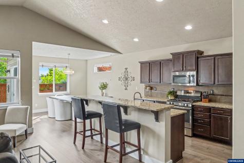 2673 Kingston Way NW Albany OR 97321