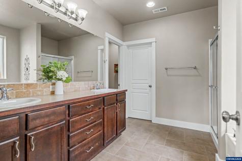 2673 Kingston Way NW Albany OR 97321