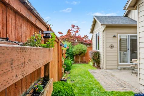 2673 Kingston Way NW Albany OR 97321