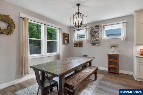 431 Grant Street Silverton OR 97381