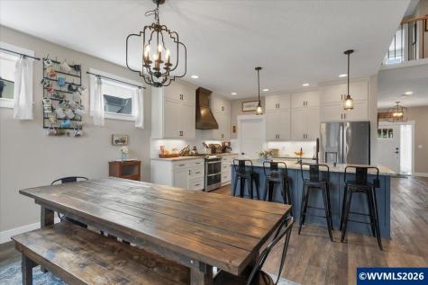 431 Grant Street Silverton OR 97381