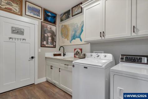 431 Grant Street Silverton OR 97381