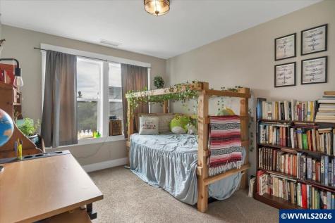 431 Grant Street Silverton OR 97381