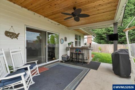 431 Grant Street Silverton OR 97381