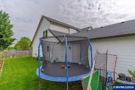 431 Grant Street Silverton OR 97381